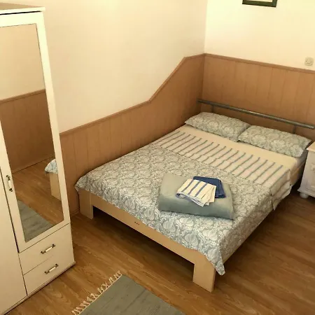 Guest house Ruzmarin *